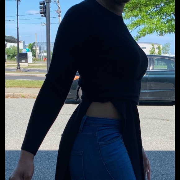 Zara black crop top long sleeve split thigh hem - Picture 8 of 8